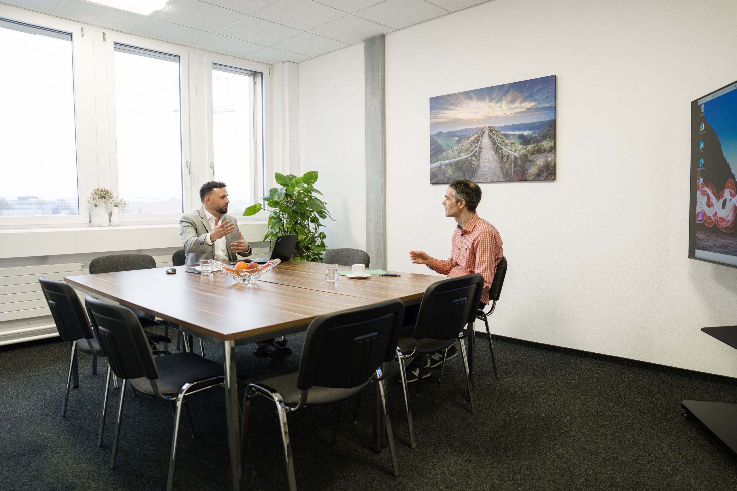 Aurenus Office 6 scaled