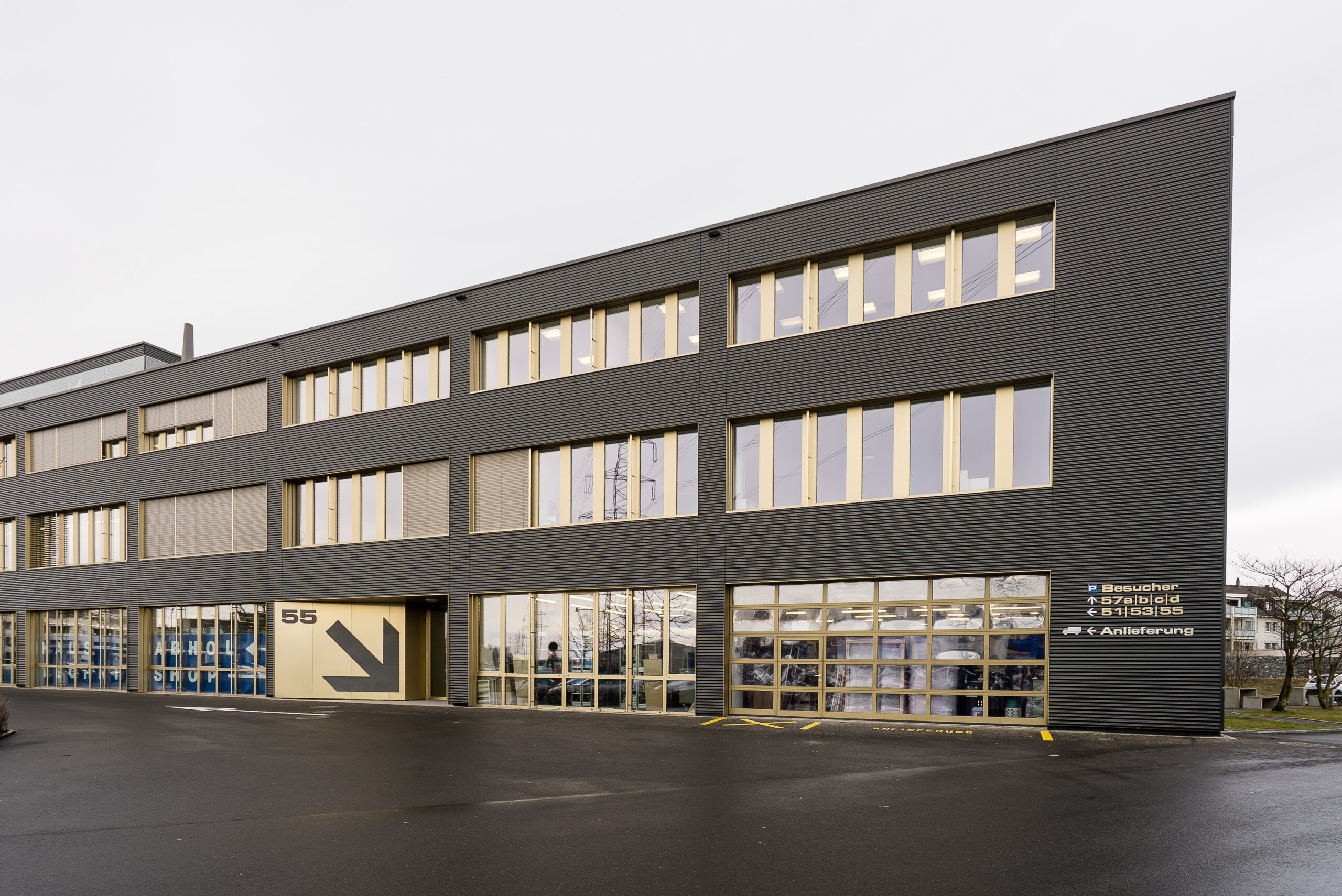 Aurenus Office 61 scaled