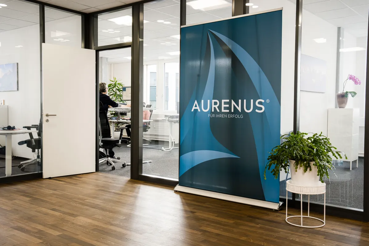 Ein Einblick in die modernen Räumlichkeiten der Aurenus AG – Professionelle Arbeitsumgebung für erfolgreiche B2B Leadgenerierung in der Schweiz.