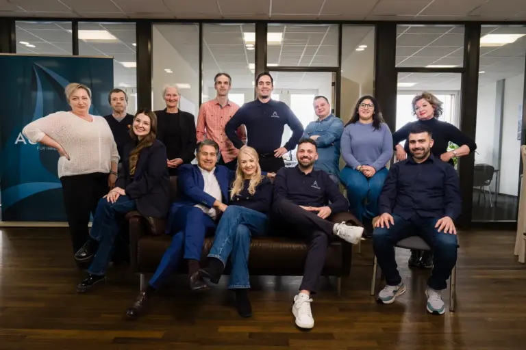 Home 40 Das hochmotivierte Team der Aurenus AG – Ihre Schweizer Experten für strategische B2B Leadgenerierung und erfolgreiche Neukundengewinnung.
